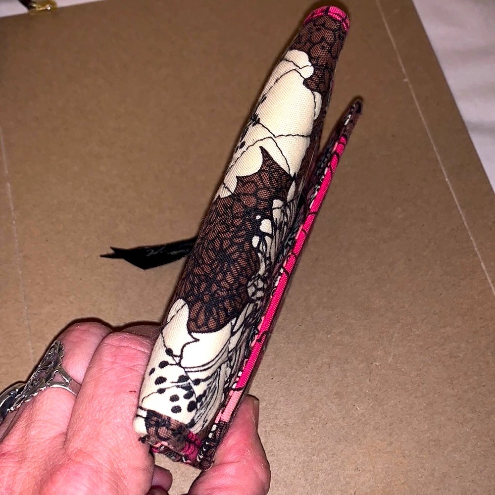 Vera Bradley Wallet Great Shape no holes to issues at all - Picture 6 of 7